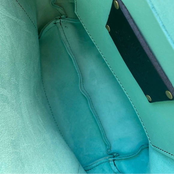 SOLD Portland Leather Goods Mint Smooth Leather Tote - Picture 14 of 16